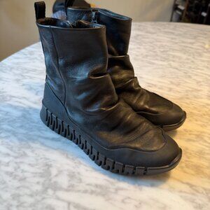 Ecco Gruuv Pull On Womens Black Leather Mid-Cut Boots With Flex Rubber Sole & Si